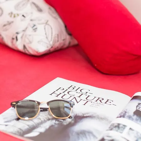 Red Valentino Apartment Split