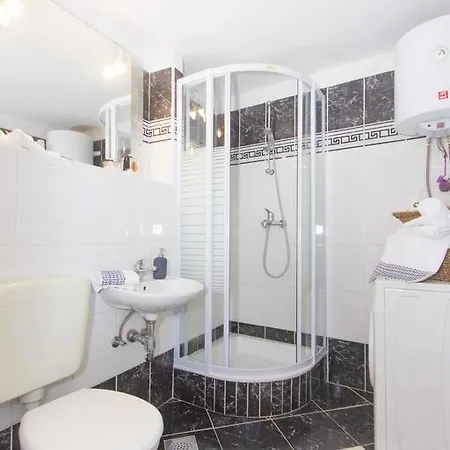 Red Valentino Appartement *