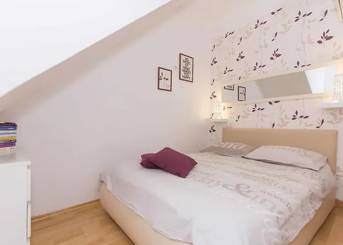 Red Valentino * Spalato